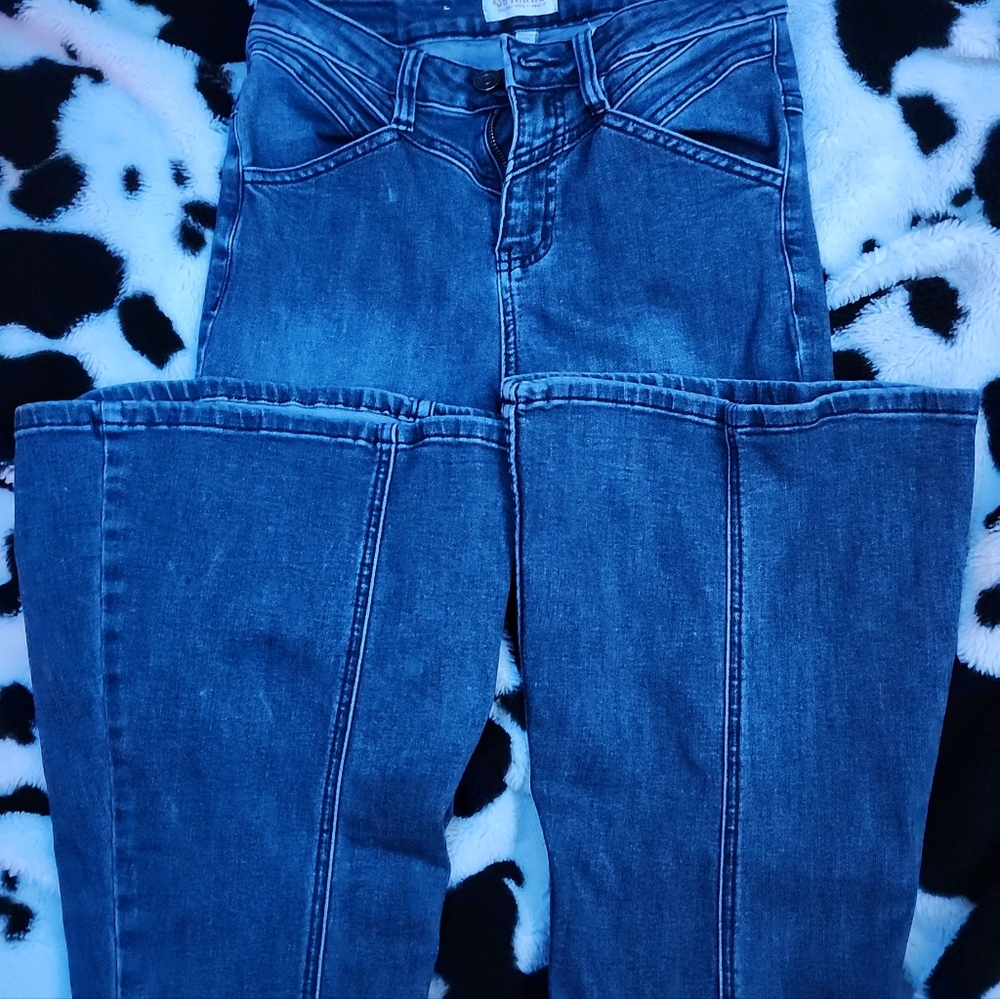 Shyanne Flares size 27